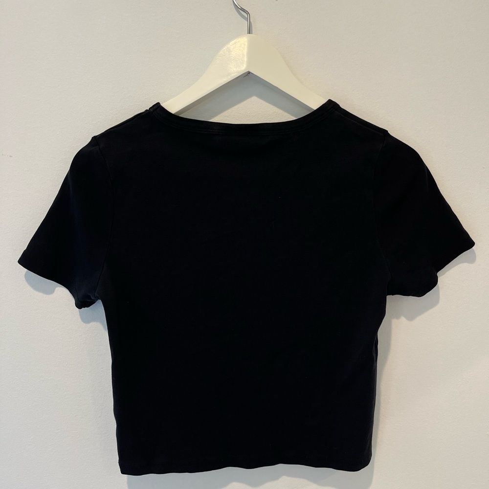 Topshop Black Cropped Tshirt 10 - Picture 2 of 3